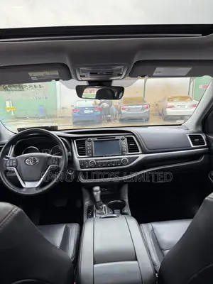 Toyota Highlander Limited 2019 Silver