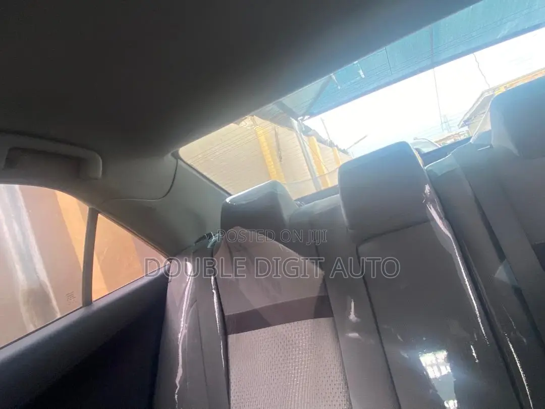Toyota Camry 2013 Silver