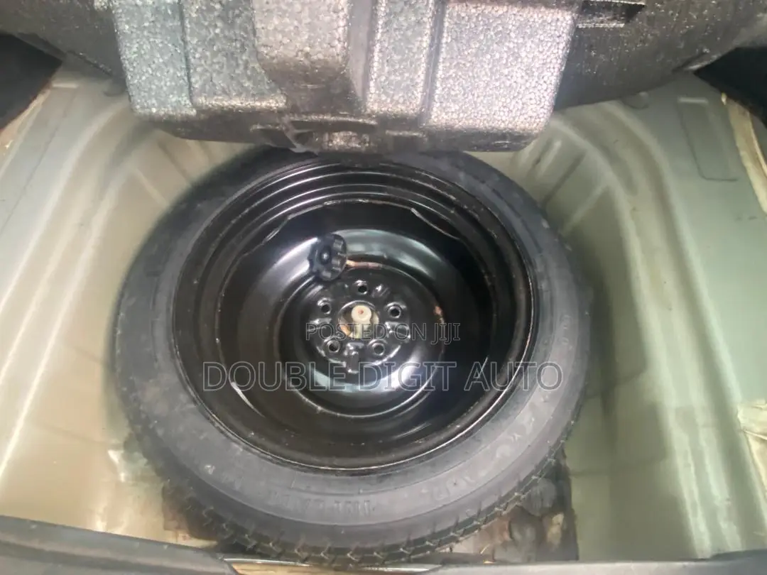 Toyota Camry 2013 Silver