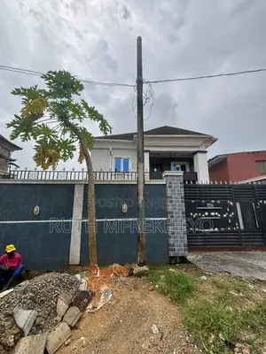 4bdrm Duplex in Yakoyo/Alagbole for sale