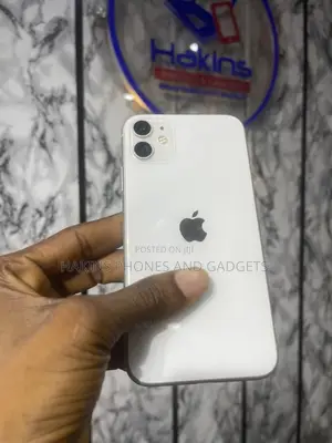 Apple iPhone 11 64 GB White