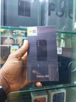 New Samsung Galaxy S23 256 GB Purple