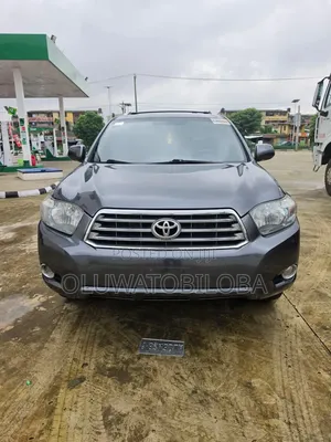 Toyota Highlander 2010 Gray
