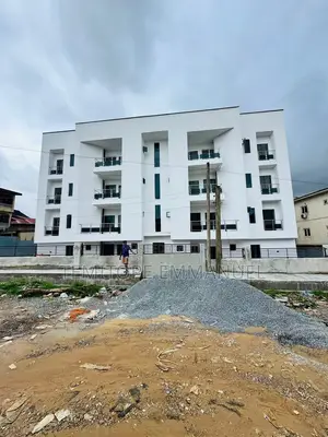 Furnished 3bdrm Apartment in Gbagada for sale