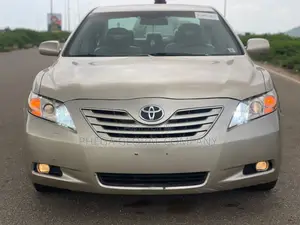 Toyota Camry LE 4dr Sedan (2.4L 4cyl 5A) 2008 Gold