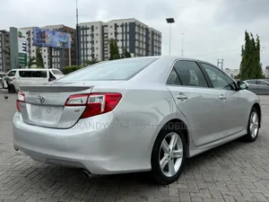 Toyota Camry 2012 Silver