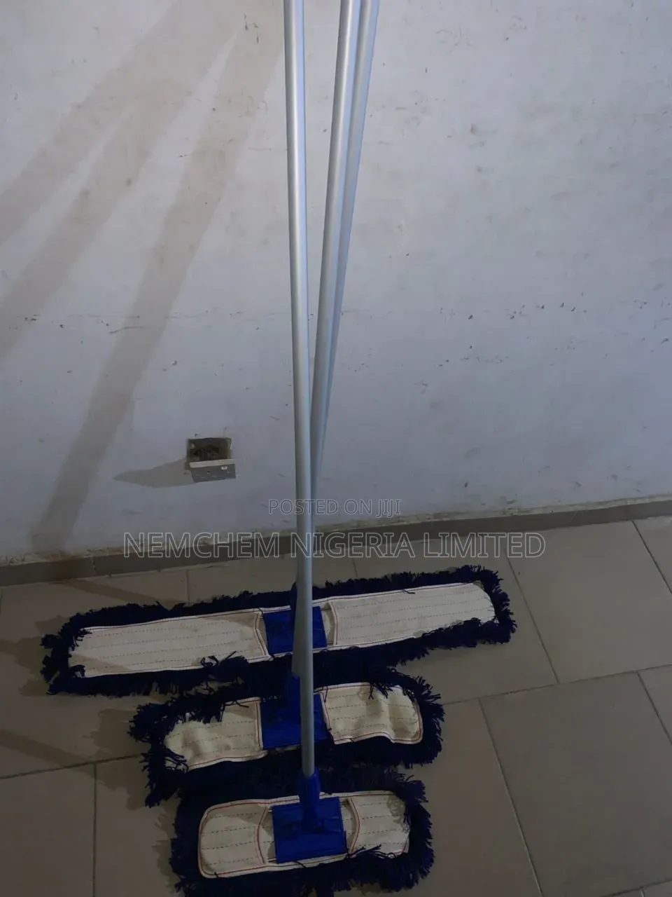 Dustmop Sweeper