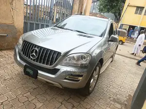 Mercedes-Benz M Class 2010 Gray