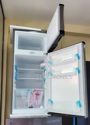 Aeon Refrigerator Art93g