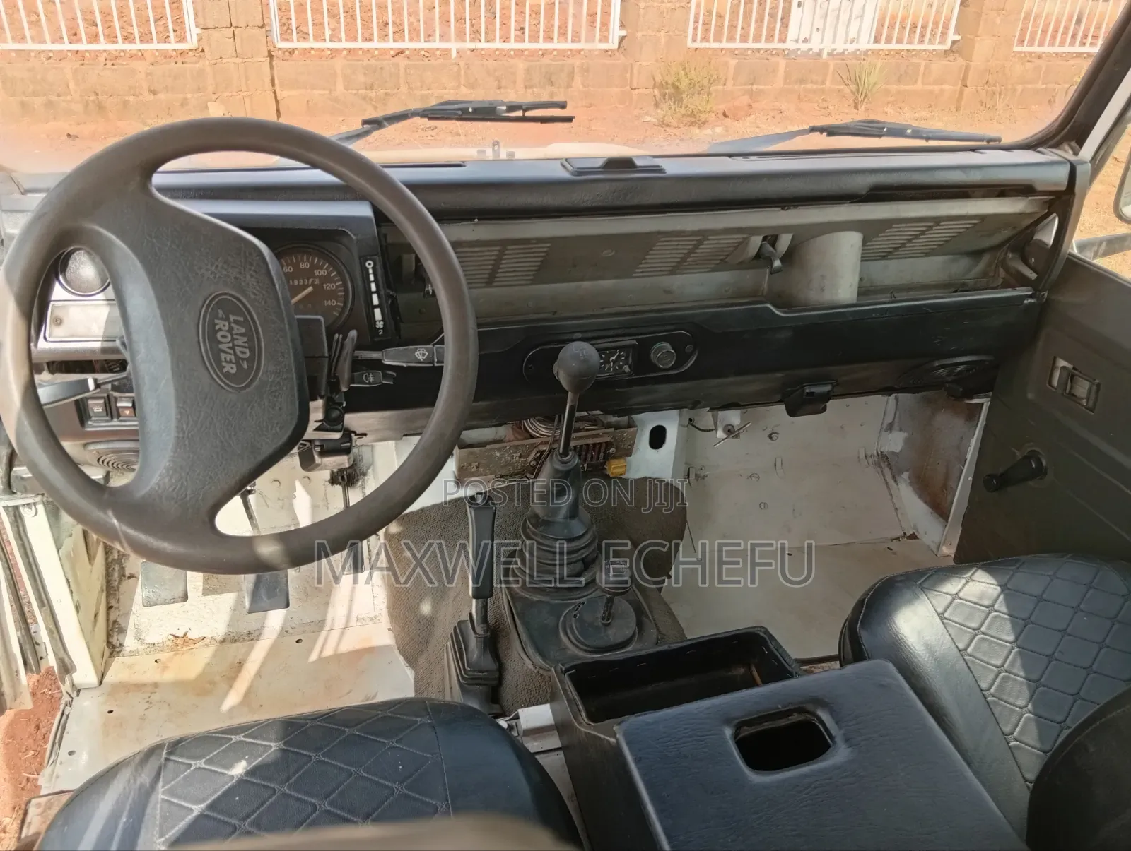 Land Rover Defender 2000 White