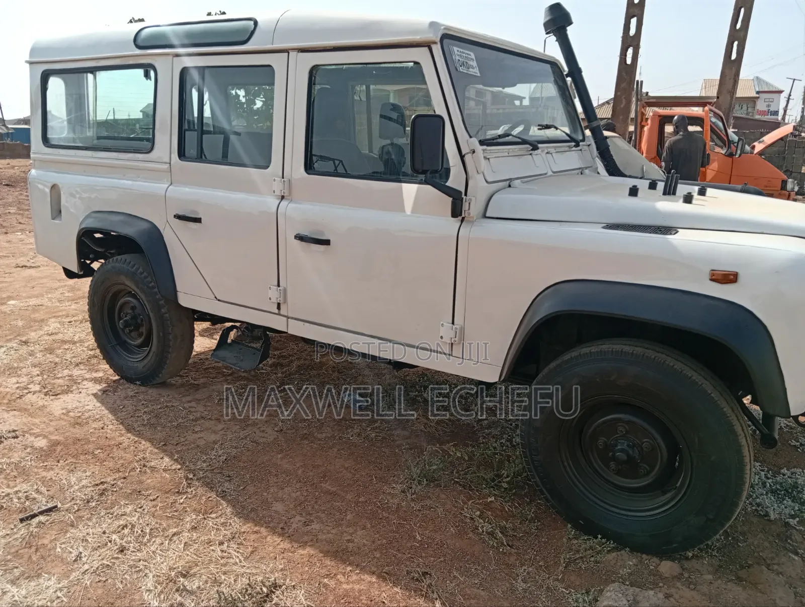 Land Rover Defender 2000 White