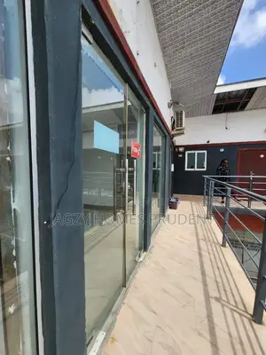 Perfect Upstairs Shop Space Available for Rent