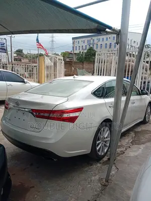 Toyota Avalon 2013 White