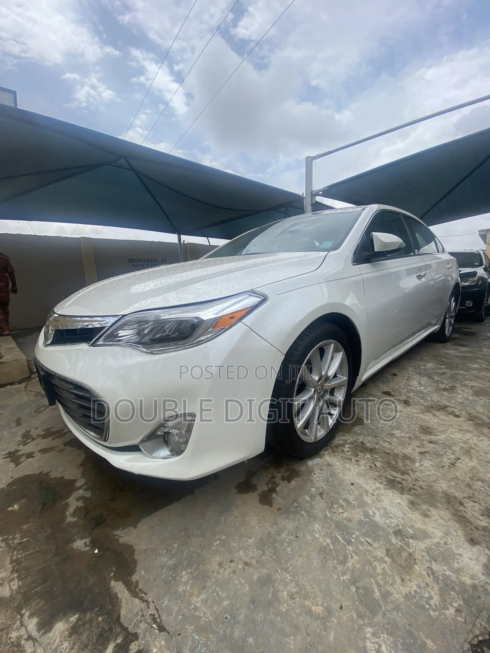 Toyota Avalon 2013 White