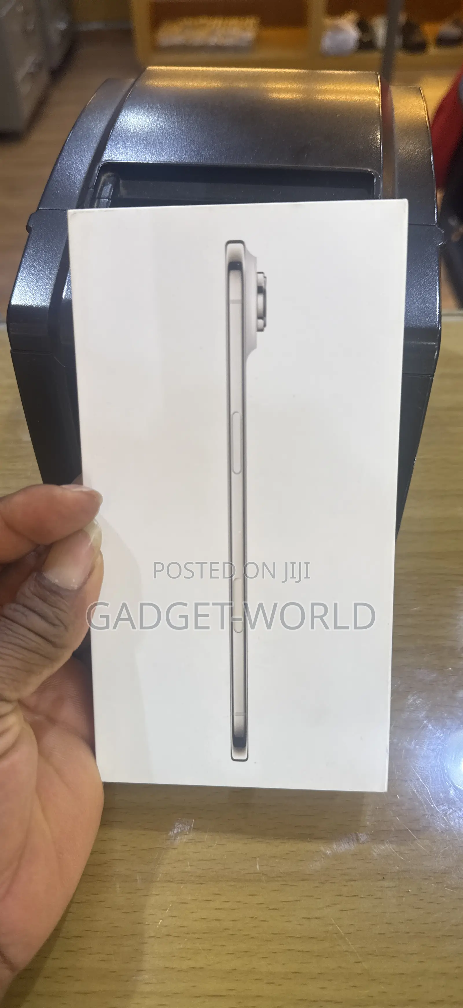 New Apple iPhone Air 1 TB Gold