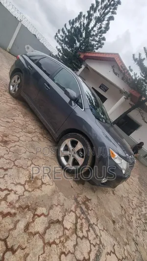 Toyota Venza 2011 Silver