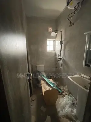 2bdrm Block of Flats in Lugbe District for rent