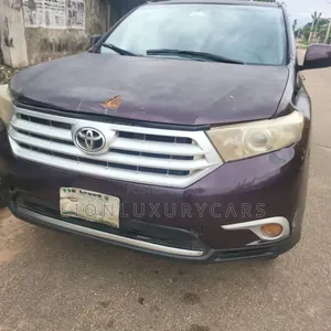 Toyota Highlander 2012 Red