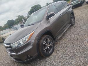 Toyota Highlander 2016 Brown