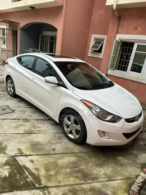 Hyundai Elantra Limited 2012 White