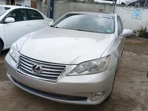 Lexus ES 2012 Silver
