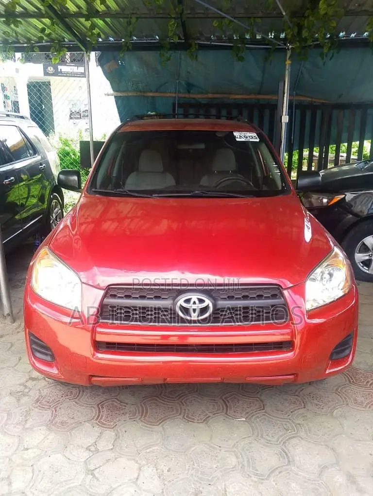 Toyota RAV4 2010 Red