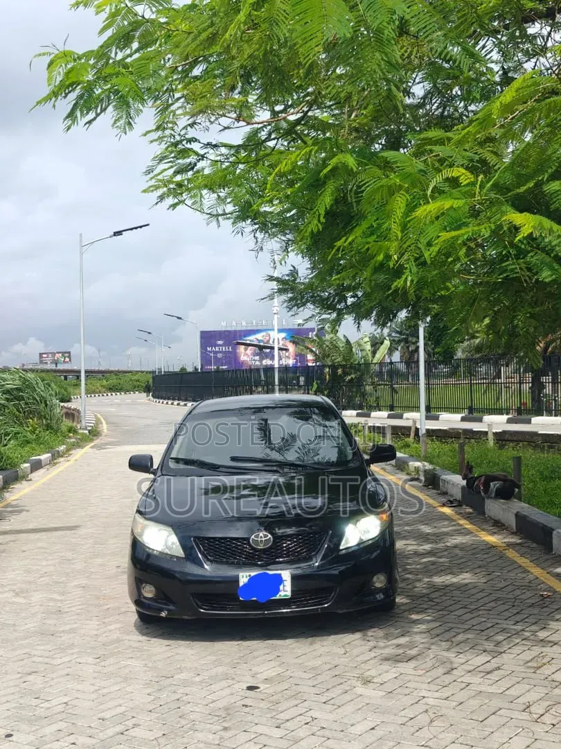 Toyota Corolla 2010 Blue