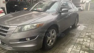Honda Crosstour 2011 Gray