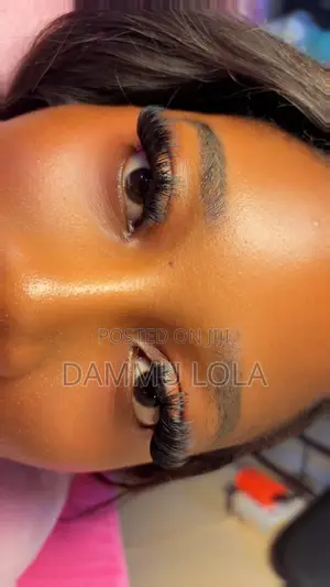 Beautician,Lash Extensions
