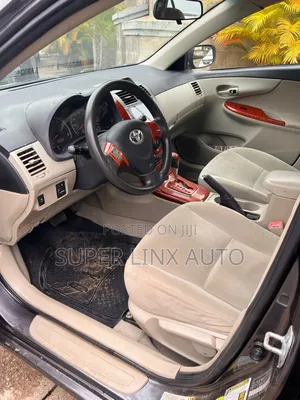 Toyota Corolla 2013 Gray
