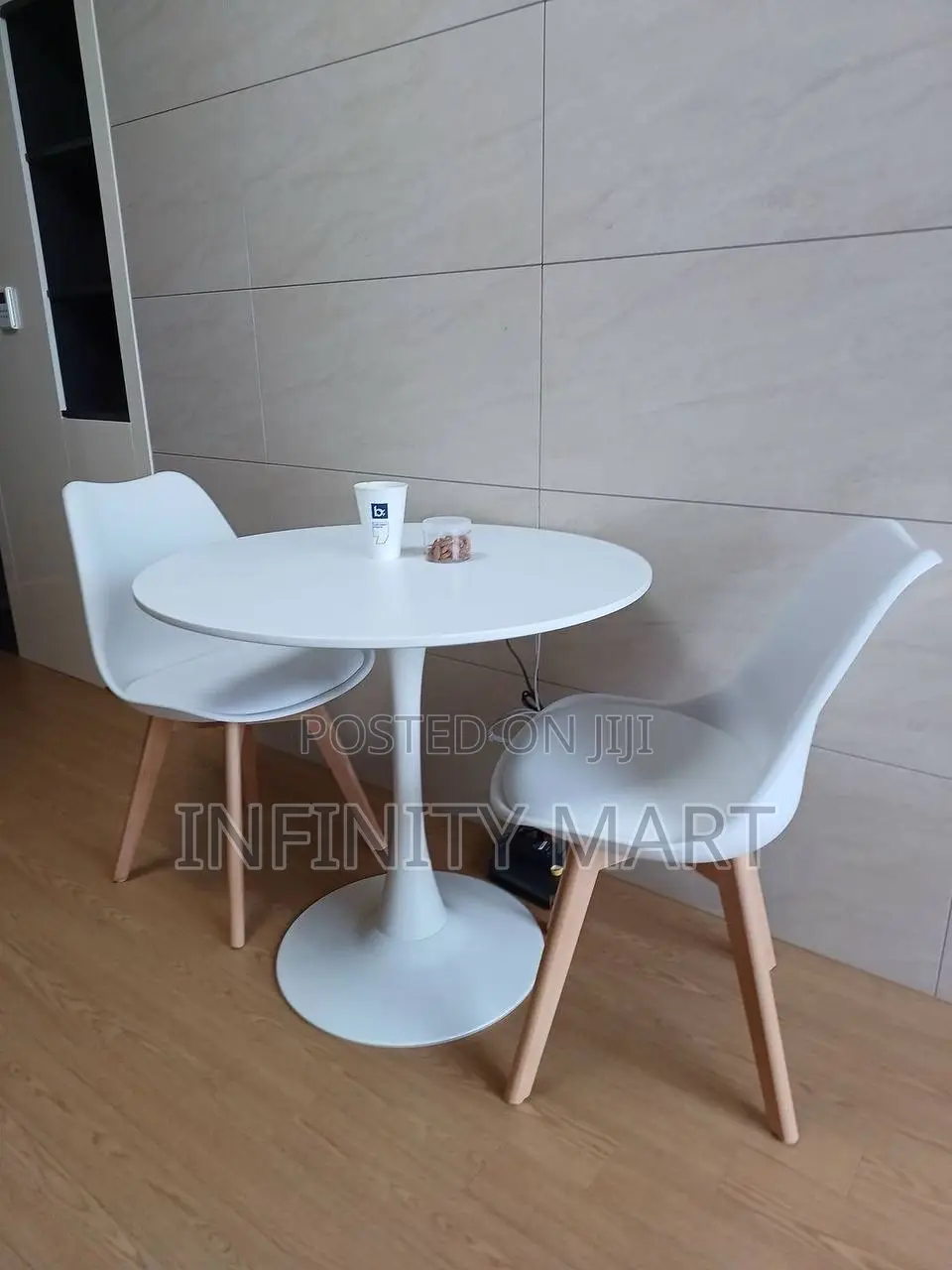 Cafè Muse Dining Set