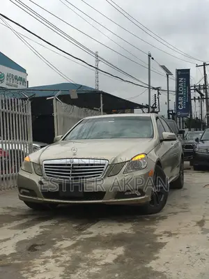 Mercedes-Benz E350 2010 Gold