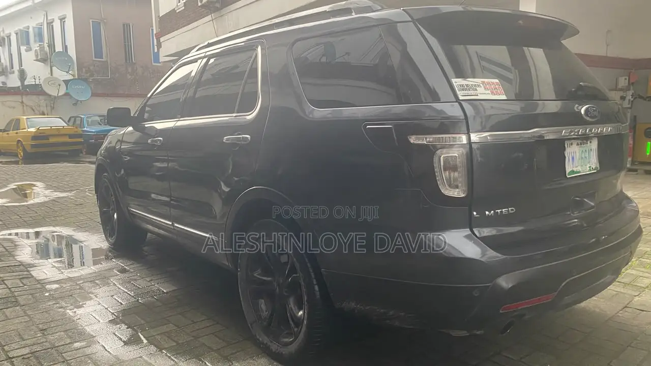 Ford Explorer 2013 Black
