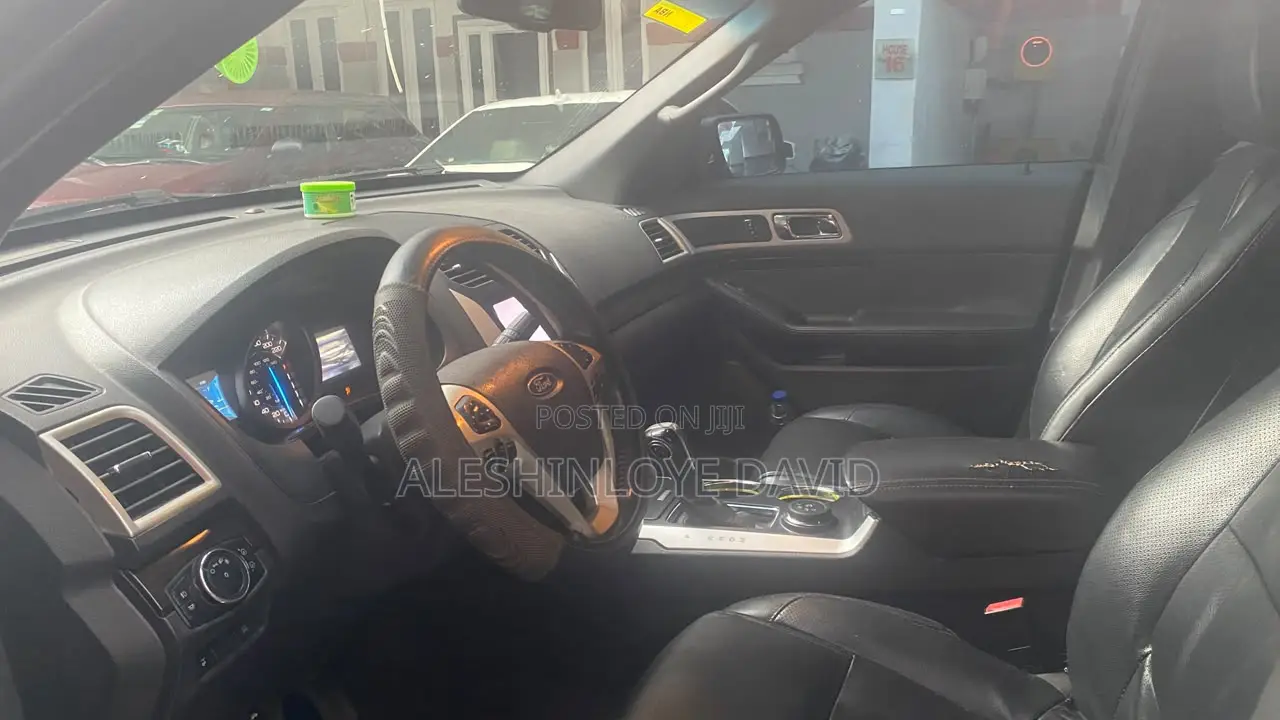 Ford Explorer 2013 Black