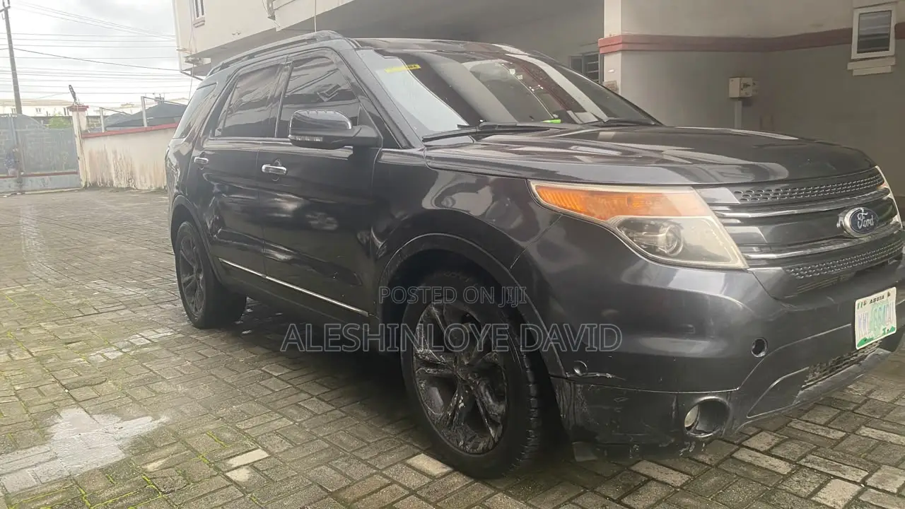 Ford Explorer 2013 Black