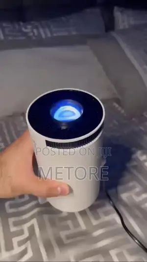 Mini Projector(Ultra-Hd)