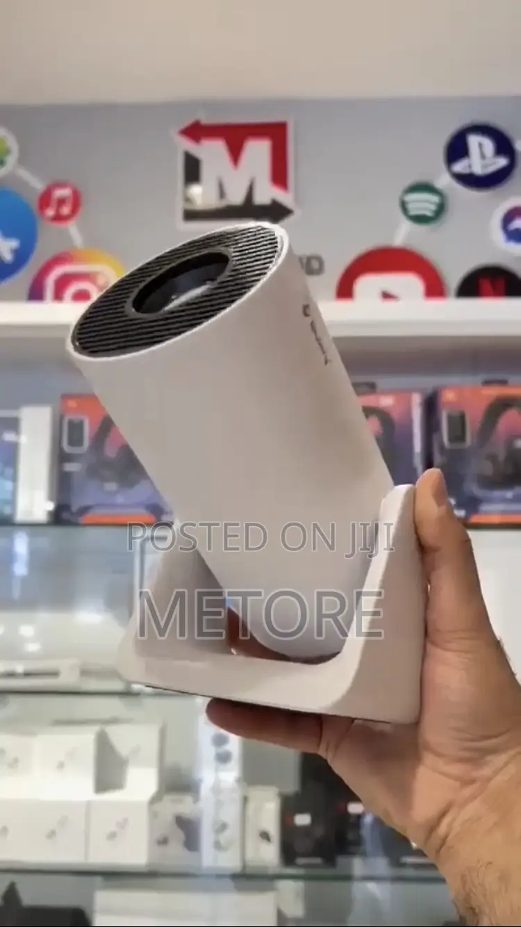 Mini Projector(Ultra-Hd)