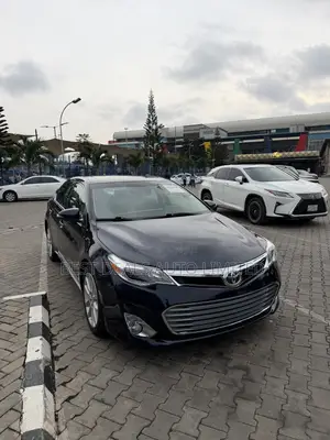 Toyota Avalon XLE Touring 4dr Sedan (3.5L 6cyl 6A) 2014 Blue