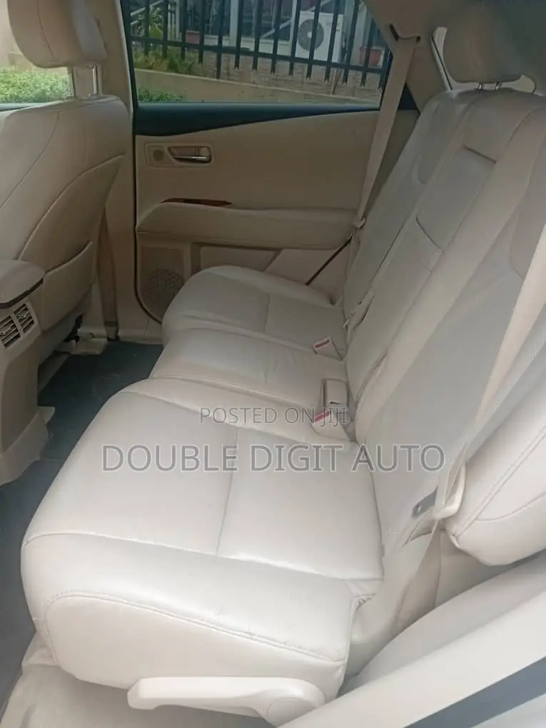 Lexus RX 2011 Brown