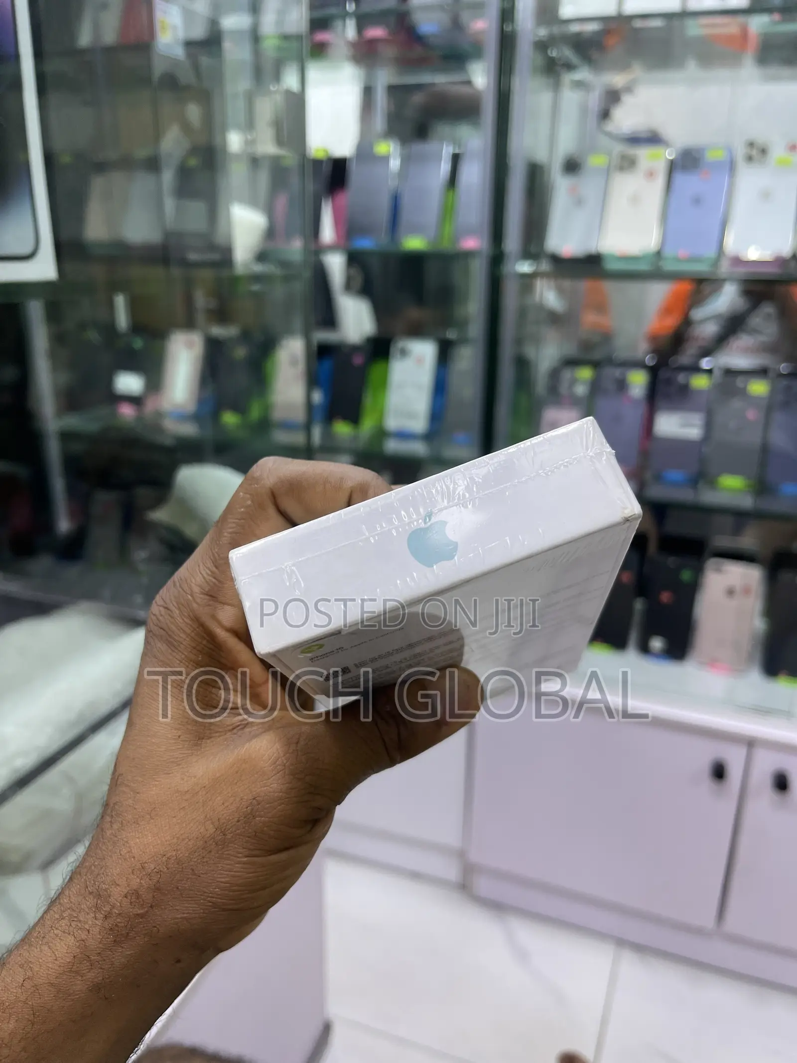 New Apple iPhone 16 128 GB Gray