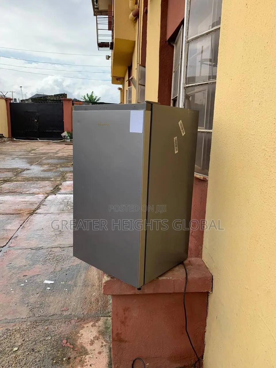 Table Top Hisense Refrigerator