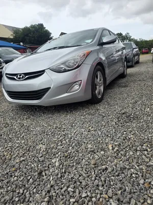 Hyundai Elantra GLS Sedan FWD (1.8L 4cyl 6A) 2013 Silver