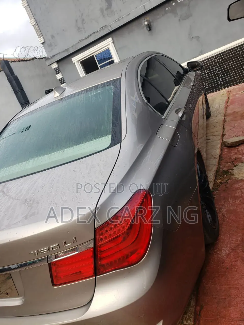 BMW 760 2010 Gold