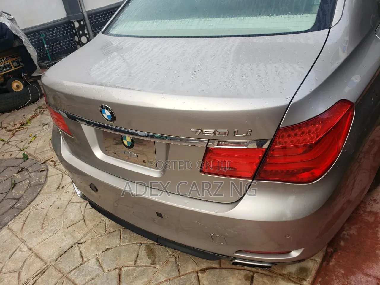 BMW 760 2010 Gold