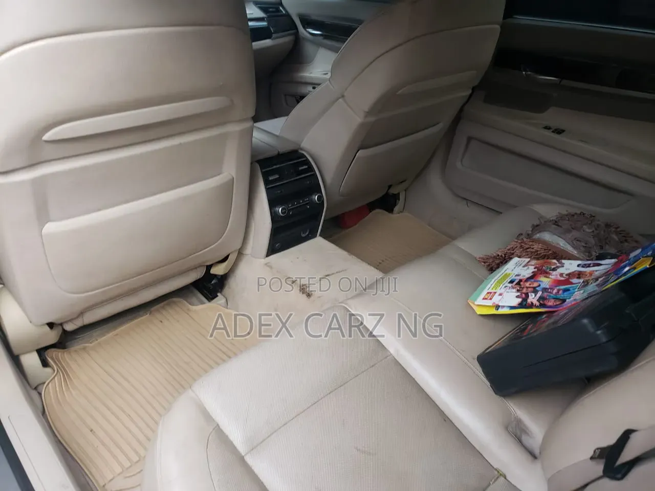 BMW 760 2010 Gold