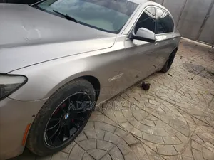 BMW 760 2010 Gold