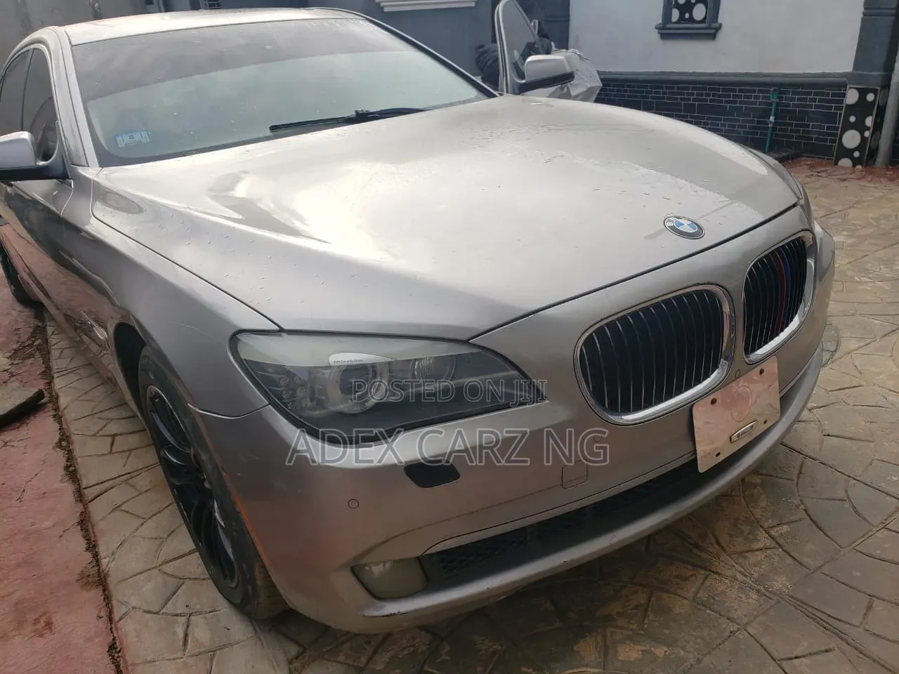 BMW 760 2010 Gold
