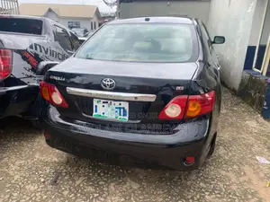 Toyota Corolla 2009 Black