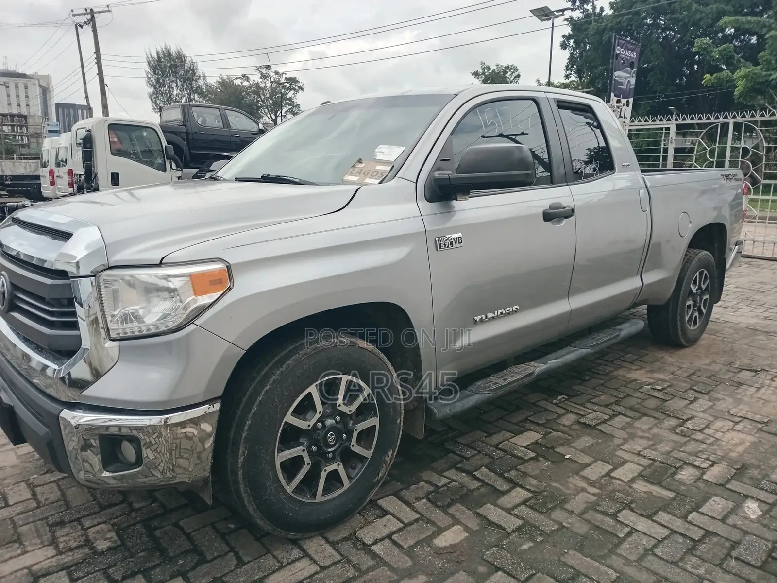 Toyota Tundra 2014 Silver