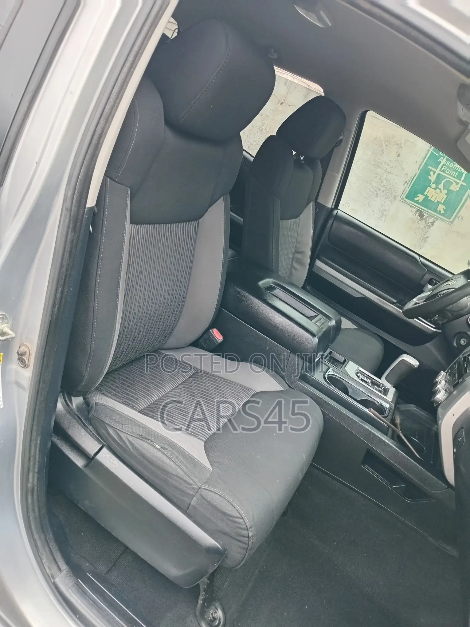 Toyota Tundra 2014 Silver